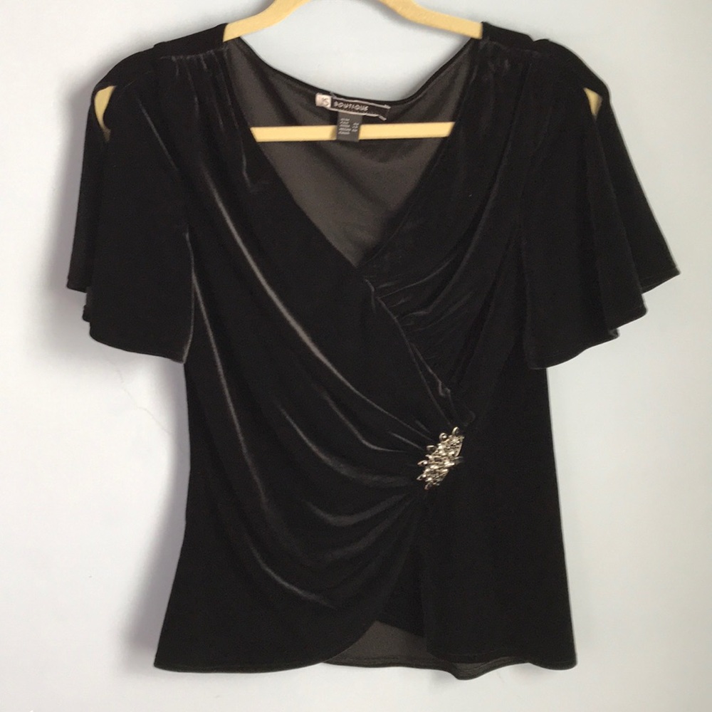 JS Boutique cold shoulder top blouse Sz M